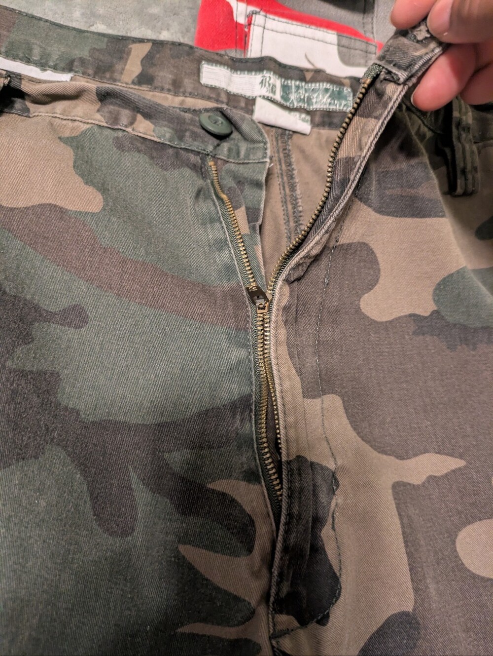 Men’s Camo Cargo Shorts Bundle Size 54 Big & Tall Red Gray & Woodland Camouflage - Picture 5 of 12